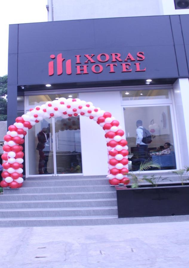 Ixoras Hotel Lemba Kinshasa Esterno foto