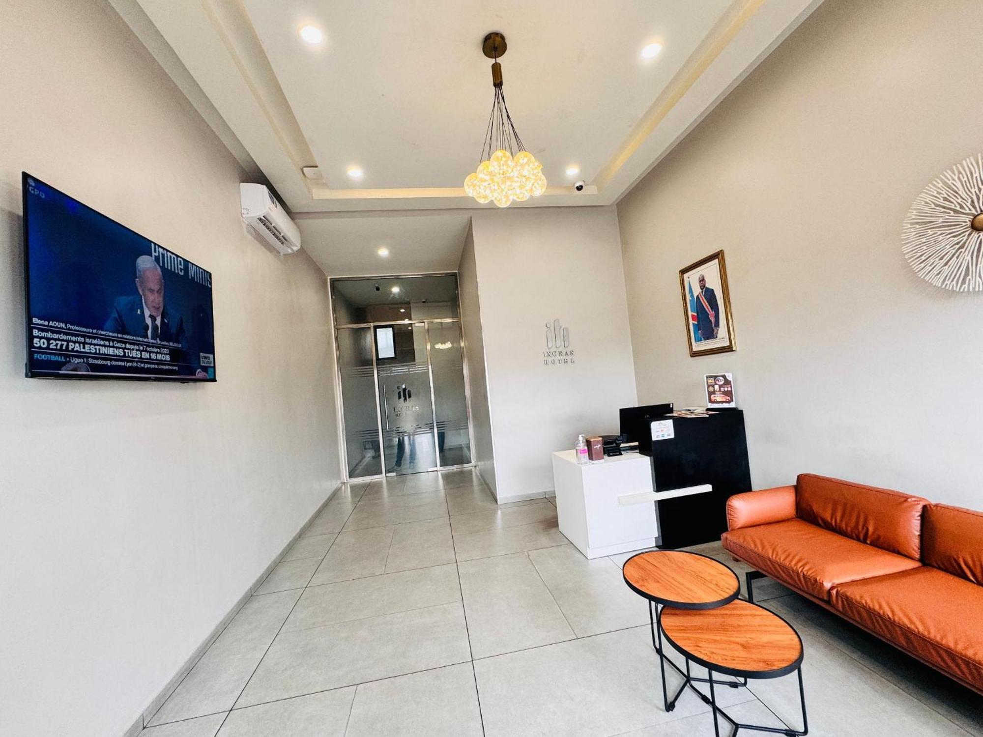 Ixoras Hotel Lemba Kinshasa Esterno foto