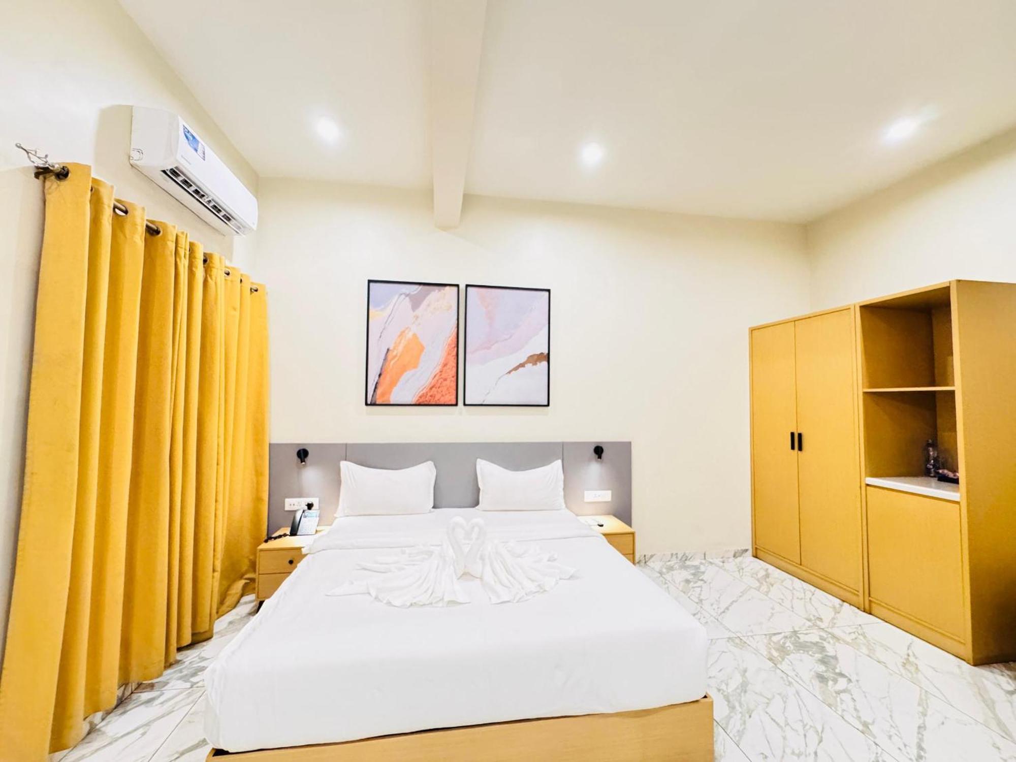 Ixoras Hotel Lemba Kinshasa Esterno foto